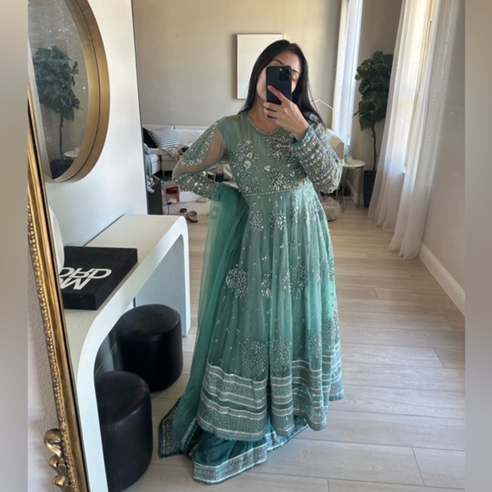 Hussain Rehar Safeena Teal Blue Pishwas Dress - Picture 5 of 8
